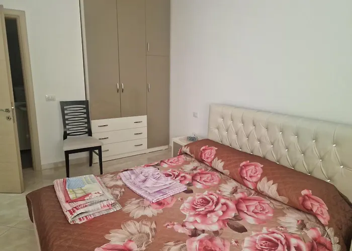 Samo's Apartment's Wlora